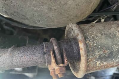 オークション終了後に落札された「ボンド・バグ700ES」（C）iconicauctioneers