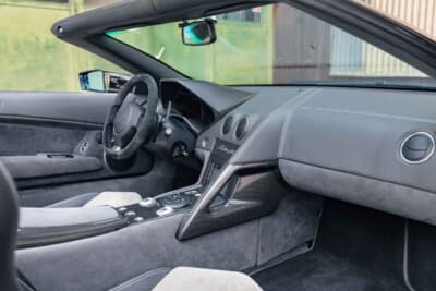 158万ユーロ(邦貨換算約2億5665万円)で落札されたランボルギーニ「レヴェントン ロードスター」(C)Courtesy of RM Sotheby's