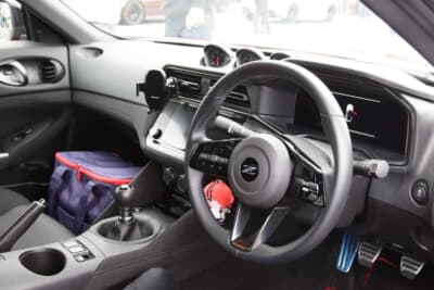 日産 フェアレディZ：インテリアはシンプルにまとめている