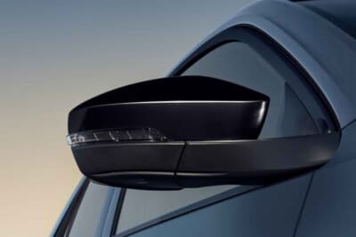 フォルクスワーゲン T-Roc-R ブラックスタイルパフォーマンス