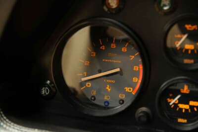 4万8300英ポンド（邦貨換算約960万円）で落札されたフェラーリ「328GTS」（C）Courtesy of RM Sotheby's