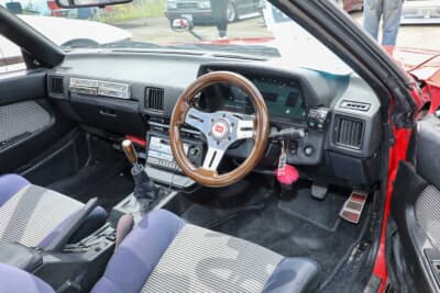 トヨタ セリカXX：2.8Lモデルの部品取り車を探して必要なパーツを購入し、移植している