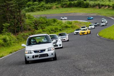 東北660シリーズでもっともチューニングの範囲が広く、いい意味での草レース感があるターボGP。新規格でも旧規格でも参戦できる