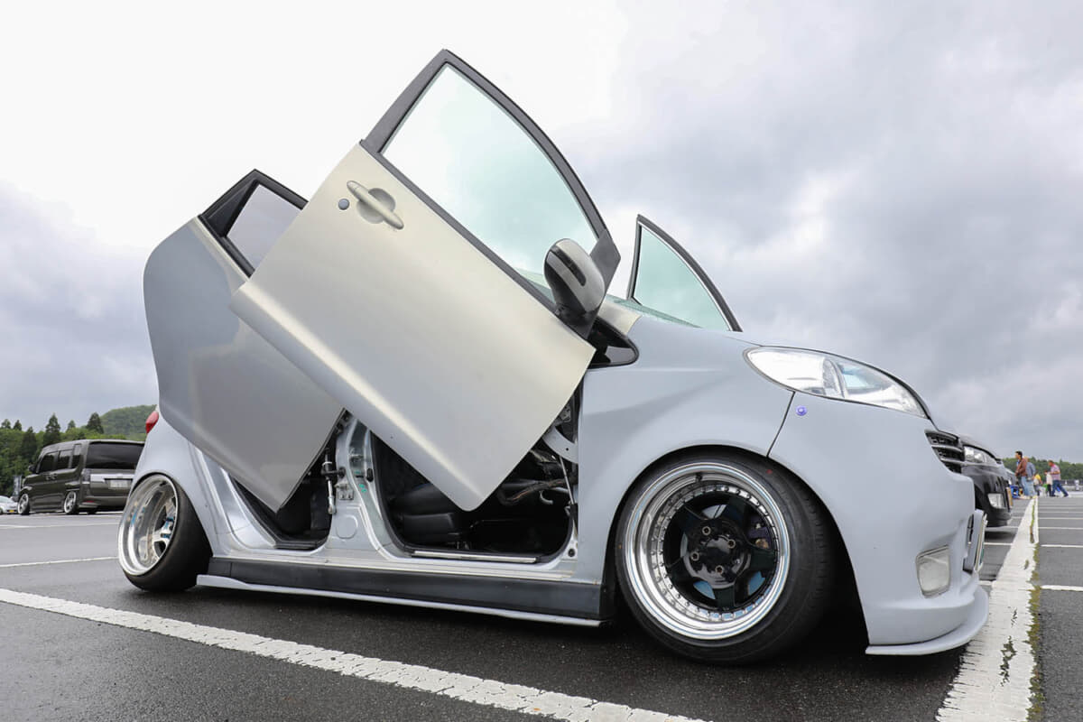 ダイハツ  車高調　50系　ソニカ　エッセ　ミラ　タント等に！！！ ダイハツ 車高調 50系 ソニカ エッセ ミラ タント等に！！！