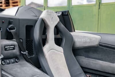 158万ユーロ(邦貨換算約2億5665万円)で落札されたランボルギーニ「レヴェントン ロードスター」(C)Courtesy of RM Sotheby's