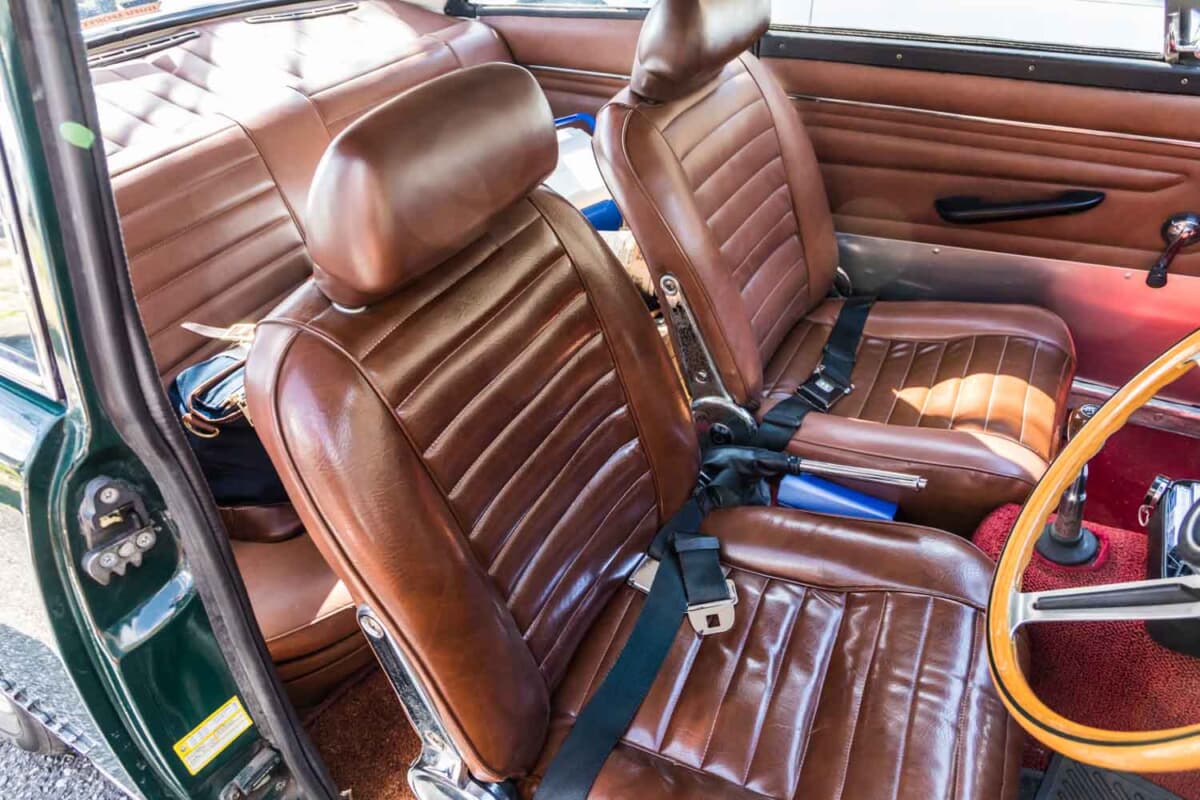 いすゞ　ベレット　ウッドステアリング いすゞ ベレット | ISUZU SPORTS