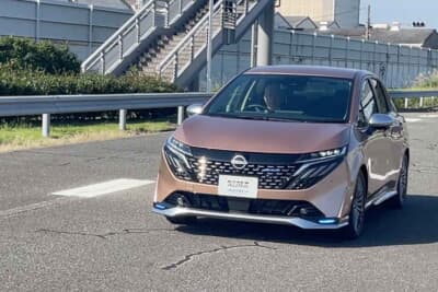 日産 ノートオーラ オーテックスポーツ