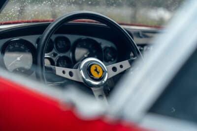 53万9375ユーロ（邦貨換算約8762万円）で落札されたフェラーリ「365GTB/4」（C）Courtesy of RM Sotheby's