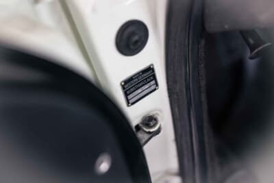 100万～150万ユーロ（邦貨換算約1億6245万～2億4365万円）で現在も販売中のポルシェ「911カレラRS 3.0」C）Courtesy of RM Sotheby's