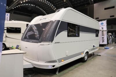 ホワイトトップ：海外メーカーの牽引式（トレーラー）も取り扱っている。こちらはドイツ製のホビー