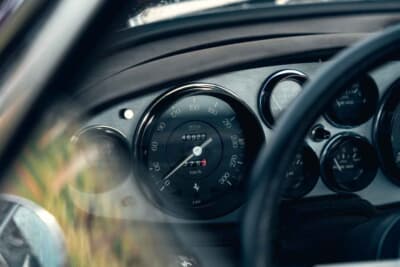 53万9375ユーロ（邦貨換算約8762万円）で落札されたフェラーリ「365GTB/4」（C）Courtesy of RM Sotheby's