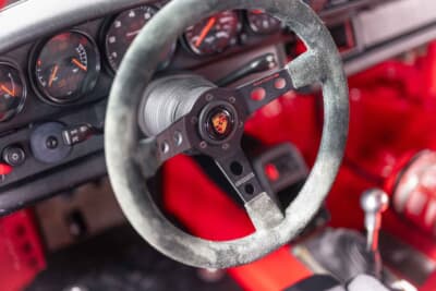 45万ユーロ～55万ユーロ（邦貨換算約7310万円～8934万円）で現在も販売中のポルシェ「911 カップ3.8 RSR」（C）Courtesy of RM Sotheby's