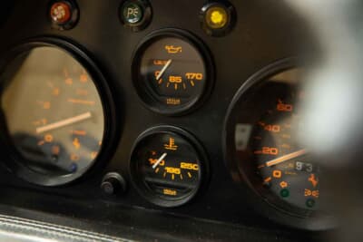 4万8300英ポンド（邦貨換算約960万円）で落札されたフェラーリ「328GTS」（C）Courtesy of RM Sotheby's