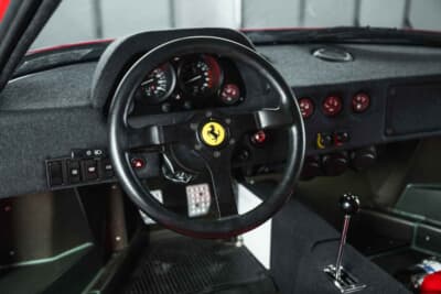 281万7500ユーロ（邦貨換算約4億5770万円）で落札されたフェラーリ「F40」（C）Courtesy of RM Sotheby's