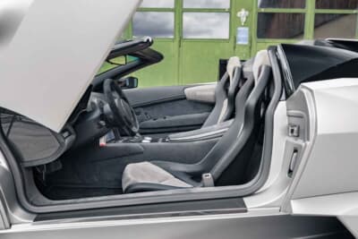 158万ユーロ(邦貨換算約2億5665万円)で落札されたランボルギーニ「レヴェントン ロードスター」(C)Courtesy of RM Sotheby's