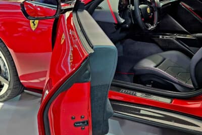 フェラーリ アマルフィ:フェラーリらしい上質な本革を採用