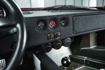 281万7500ユーロ（邦貨換算約4億5770万円）で落札されたフェラーリ「F40」（C）Courtesy of RM Sotheby's