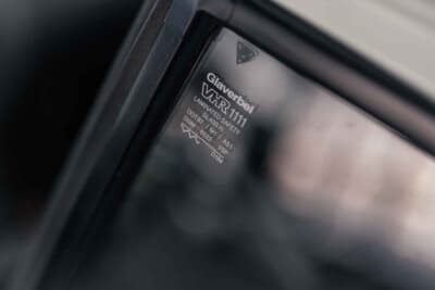 100万～150万ユーロ（邦貨換算約1億6245万～2億4365万円）で現在も販売中のポルシェ「911カレラRS 3.0」C）Courtesy of RM Sotheby's