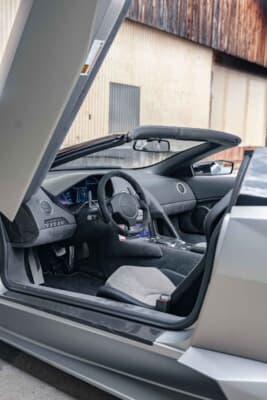158万ユーロ(邦貨換算約2億5665万円)で落札されたランボルギーニ「レヴェントン ロードスター」(C)Courtesy of RM Sotheby's