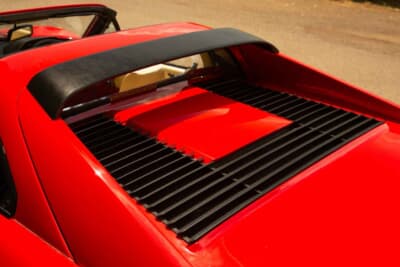 4万8300英ポンド（邦貨換算約960万円）で落札されたフェラーリ「328GTS」（C）Courtesy of RM Sotheby's