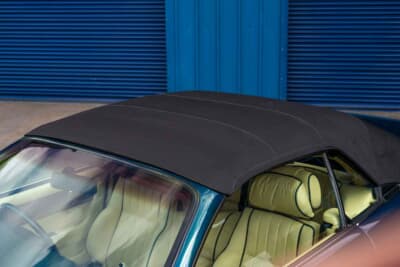 4万3700英ポンド(邦貨換算約866万円)で落札されたアストンマーティン「ヴィラージュ ヴォランテ」(C)Courtesy of RM Sotheby's