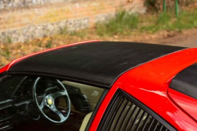 4万8300英ポンド（邦貨換算約960万円）で落札されたフェラーリ「328GTS」（C）Courtesy of RM Sotheby's