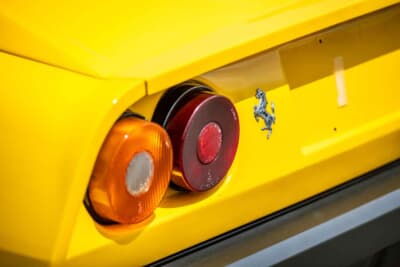 10万ドル〜12万5000ドル（邦貨換算で約1477万〜1846万円）で現在も販売中のフェラーリ「308GTS」（C）Courtesy of RM Sotheby's