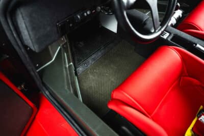 281万7500ユーロ（邦貨換算約4億5770万円）で落札されたフェラーリ「F40」（C）Courtesy of RM Sotheby's