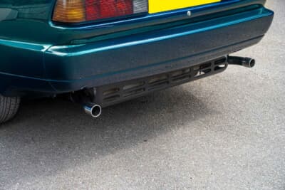 4万3700英ポンド(邦貨換算約866万円)で落札されたアストンマーティン「ヴィラージュ ヴォランテ」(C)Courtesy of RM Sotheby's