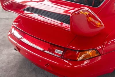 45万ユーロ～55万ユーロ（邦貨換算約7310万円～8934万円）で現在も販売中のポルシェ「911 カップ3.8 RSR」（C）Courtesy of RM Sotheby's