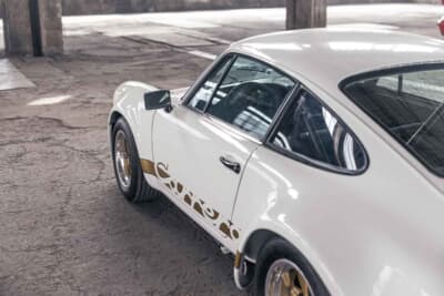 100万～150万ユーロ（邦貨換算約1億6245万～2億4365万円）で現在も販売中のポルシェ「911カレラRS 3.0」C）Courtesy of RM Sotheby's