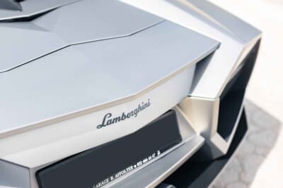 158万ユーロ(邦貨換算約2億5665万円)で落札されたランボルギーニ「レヴェントン ロードスター」(C)Courtesy of RM Sotheby's