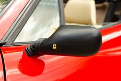 4万8300英ポンド（邦貨換算約960万円）で落札されたフェラーリ「328GTS」（C）Courtesy of RM Sotheby's