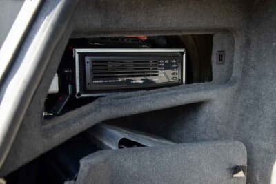 1万3500英ポンド(邦貨換算約268万円)で落札されたマセラティ「4200GT」(C)iconicauctioneers