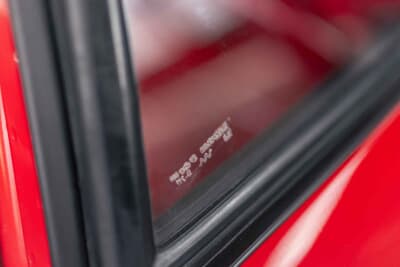 45万ユーロ～55万ユーロ（邦貨換算約7310万円～8934万円）で現在も販売中のポルシェ「911 カップ3.8 RSR」（C）Courtesy of RM Sotheby's