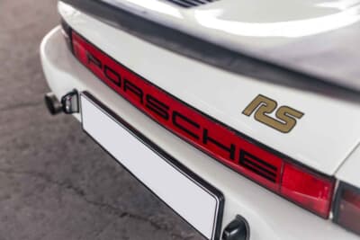 100万～150万ユーロ（邦貨換算約1億6245万～2億4365万円）で現在も販売中のポルシェ「911カレラRS 3.0」C）Courtesy of RM Sotheby's