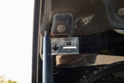 1万3500英ポンド(邦貨換算約268万円)で落札されたマセラティ「4200GT」(C)iconicauctioneers