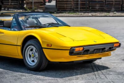 10万ドル〜12万5000ドル（邦貨換算で約1477万〜1846万円）で現在も販売中のフェラーリ「308GTS」（C）Courtesy of RM Sotheby's