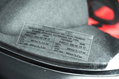 281万7500ユーロ（邦貨換算約4億5770万円）で落札されたフェラーリ「F40」（C）Courtesy of RM Sotheby's