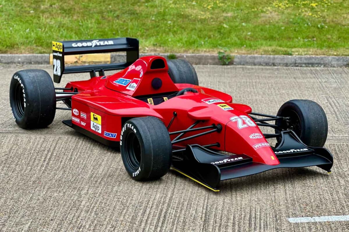 黒歴史F1”のジュニアカーがまさかの低落札！フェラーリ642の悲運