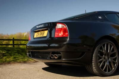 1万3500英ポンド(邦貨換算約268万円)で落札されたマセラティ「4200GT」(C)iconicauctioneers