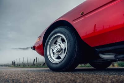 53万9375ユーロ（邦貨換算約8762万円）で落札されたフェラーリ「365GTB/4」（C）Courtesy of RM Sotheby's