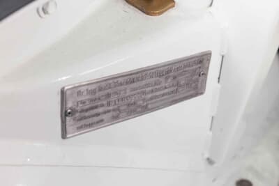 100万～150万ユーロ（邦貨換算約1億6245万～2億4365万円）で現在も販売中のポルシェ「911カレラRS 3.0」C）Courtesy of RM Sotheby's