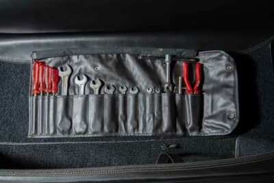 10万ドル〜12万5000ドル（邦貨換算で約1477万〜1846万円）で現在も販売中のフェラーリ「308GTS」（C）Courtesy of RM Sotheby's