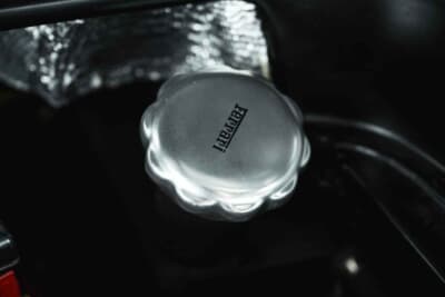 281万7500ユーロ（邦貨換算約4億5770万円）で落札されたフェラーリ「F40」（C）Courtesy of RM Sotheby's