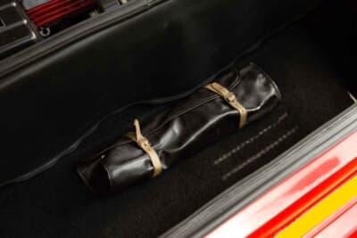 4万8300英ポンド（邦貨換算約960万円）で落札されたフェラーリ「328GTS」（C）Courtesy of RM Sotheby's