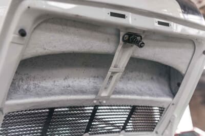 100万～150万ユーロ（邦貨換算約1億6245万～2億4365万円）で現在も販売中のポルシェ「911カレラRS 3.0」C）Courtesy of RM Sotheby's