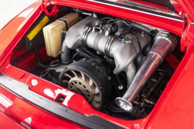 45万ユーロ～55万ユーロ（邦貨換算約7310万円～8934万円）で現在も販売中のポルシェ「911 カップ3.8 RSR」（C）Courtesy of RM Sotheby's