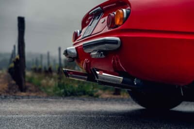 53万9375ユーロ（邦貨換算約8762万円）で落札されたフェラーリ「365GTB/4」（C）Courtesy of RM Sotheby's