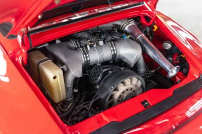 45万ユーロ～55万ユーロ（邦貨換算約7310万円～8934万円）で現在も販売中のポルシェ「911 カップ3.8 RSR」（C）Courtesy of RM Sotheby's